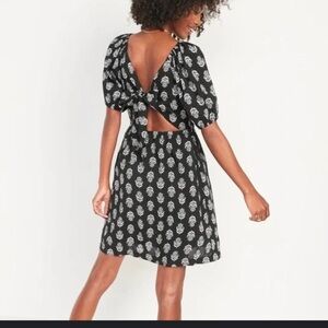 BNWT Tie Back Dress